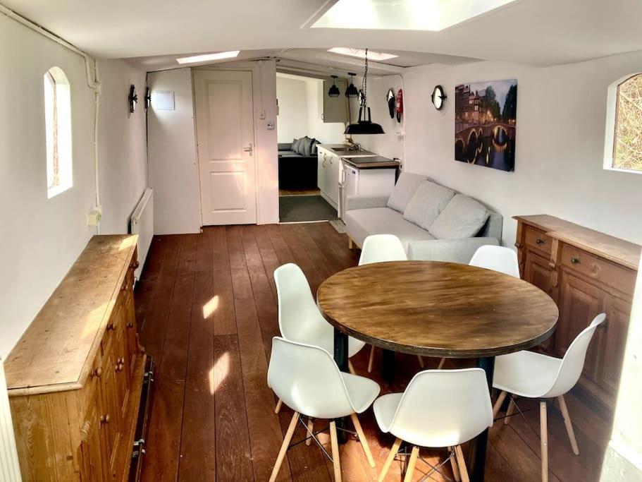 Prague On Boat, Privat Pier, Free Parking Hotel Екстериор снимка