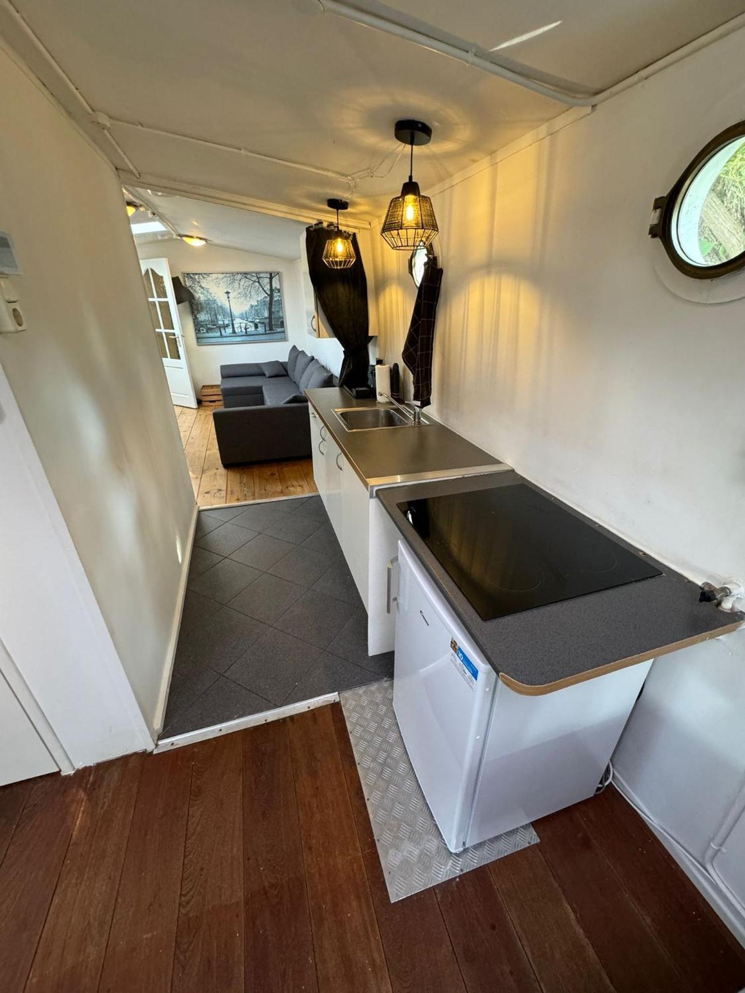 Prague On Boat, Privat Pier, Free Parking Hotel Екстериор снимка